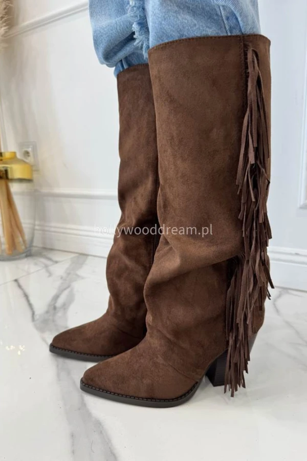 Kozaki zamszowe na słupku z frędzlami PENNY