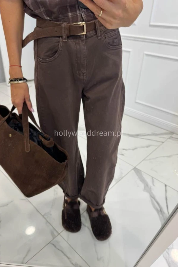 Klapki z futerkiem i klamrą czekoladowe AMBRO