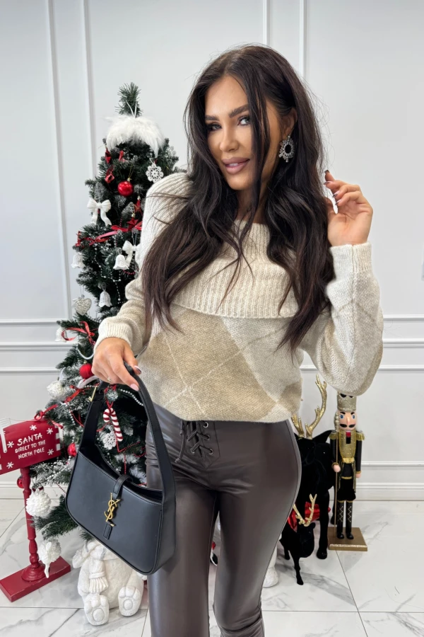 Jasno beżowo beżowy sweter hiszpanka oversize ze wzorem LEO 19