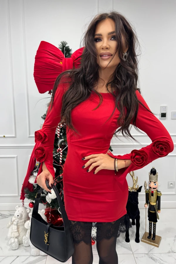 Czerwona sukienka mini z różami przy rękawach i z koronką na dole NOELIA 17