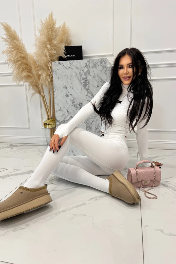 Biały komplet top z golfem + legginsy Suzi 163