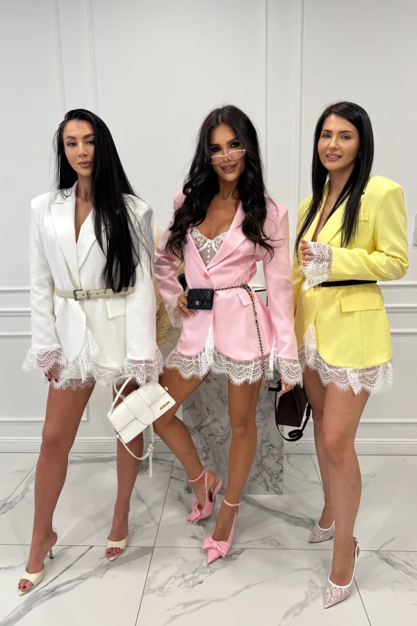 Biała sukienka marynarka z koronkowymi wstawkami NINA 17