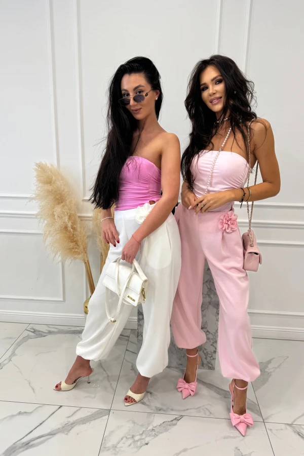 Pudrowy top bandeau z wycięciami Alessandra 24