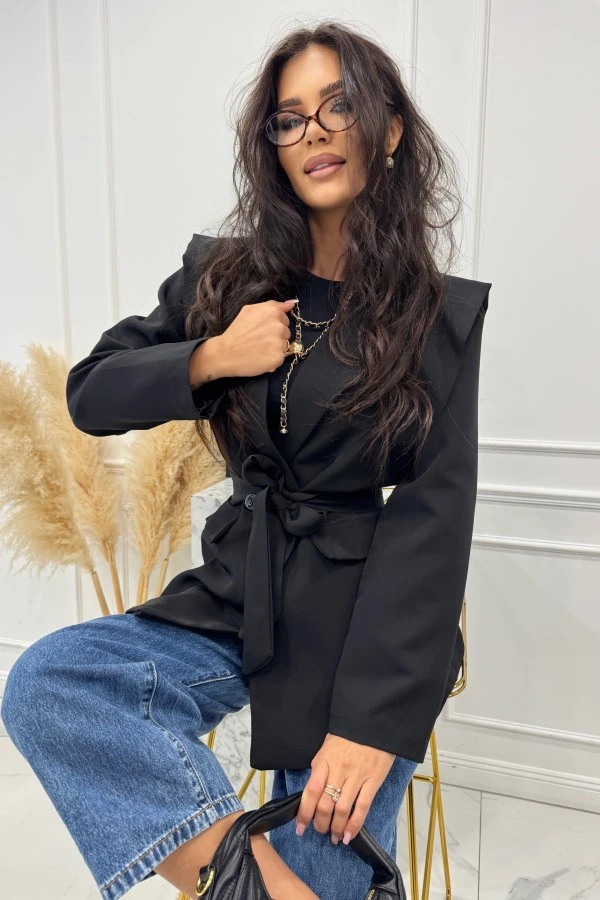 Między zimą a wiosną. Jak ubierać się w okresie przejściowym?